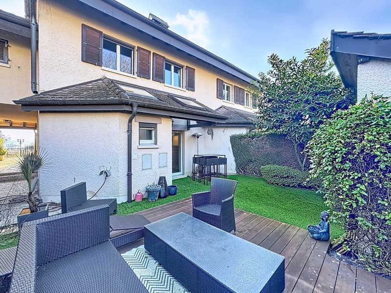 Elegant house in the heart of Founex with a lake view (8)