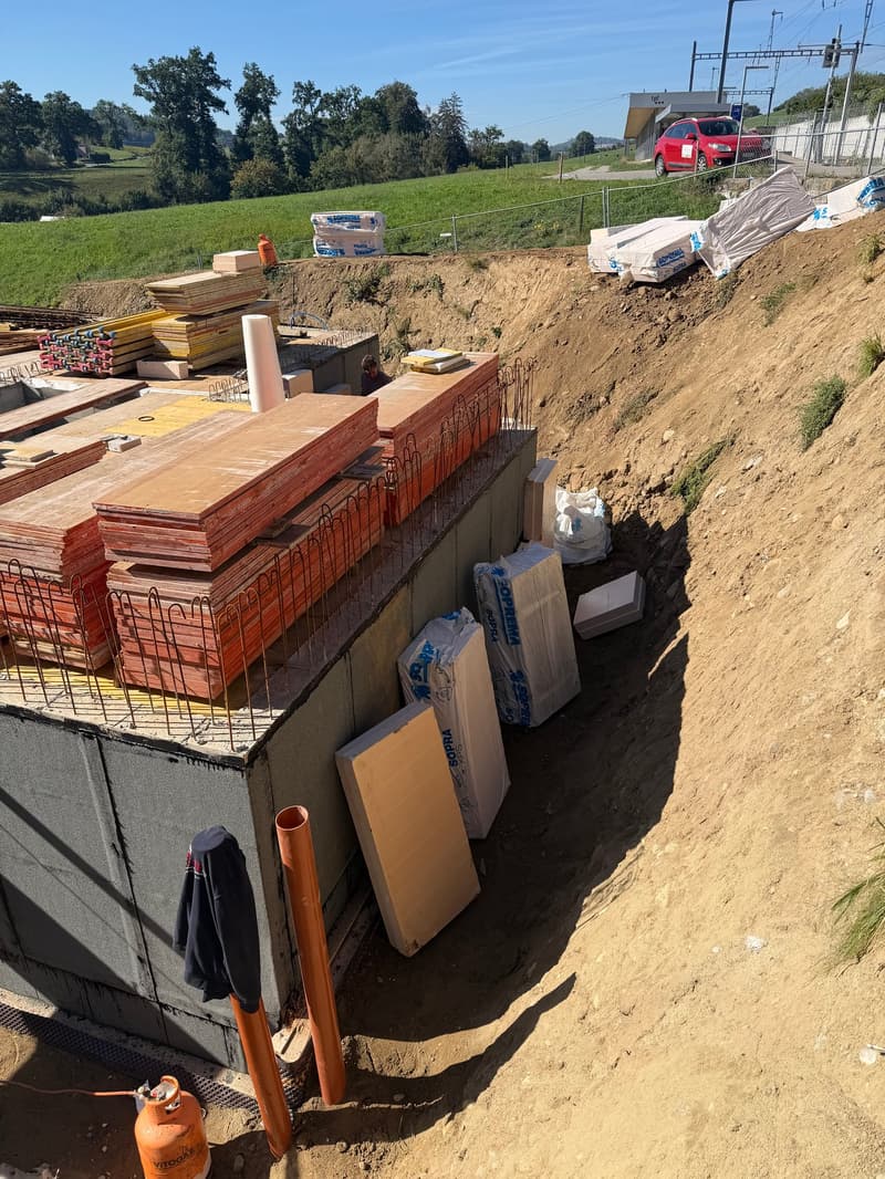 Nouvelle villa contiguë de 5 pièces avec finitions à choix! (5)