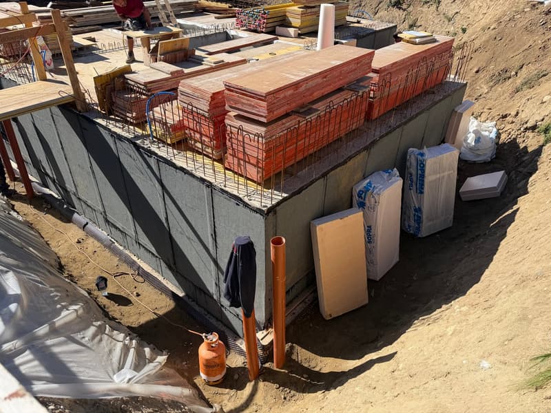 Nouvelle villa contiguë de 5 pièces avec finitions à choix! (6)