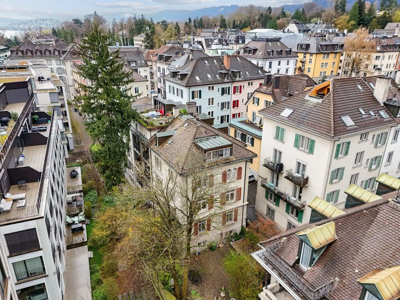 Immeuble d'appartements avec 6 unités et terrasse sur le toit à Zürich Enge - à vendre (1)