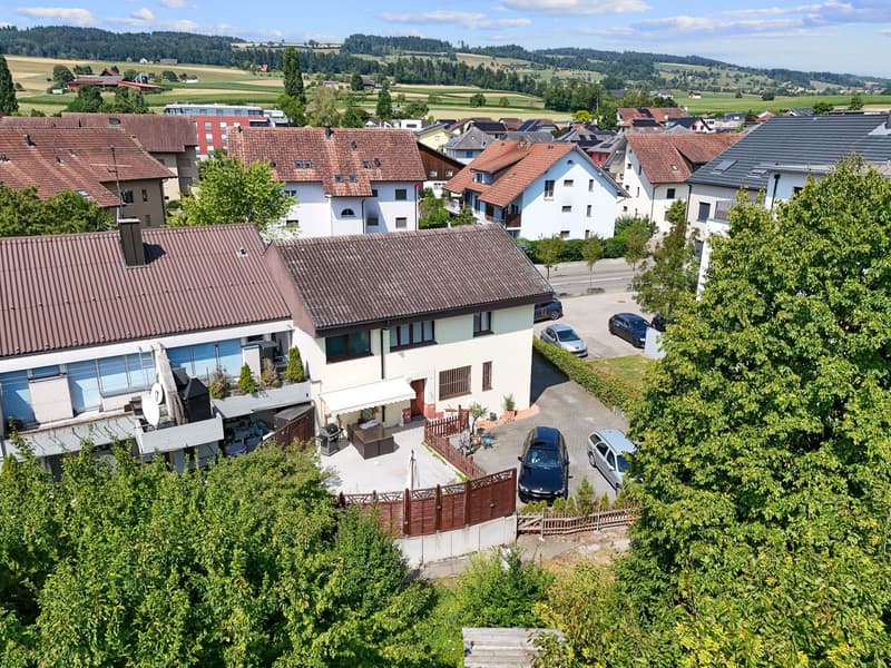 Maison mitoyenne de deux familles avec 2 appartements à vendre à Auw (13)