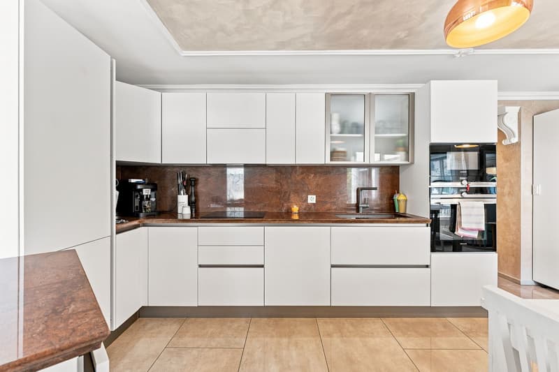 Maison mitoyenne de deux familles avec 2 appartements à vendre à Auw (3)