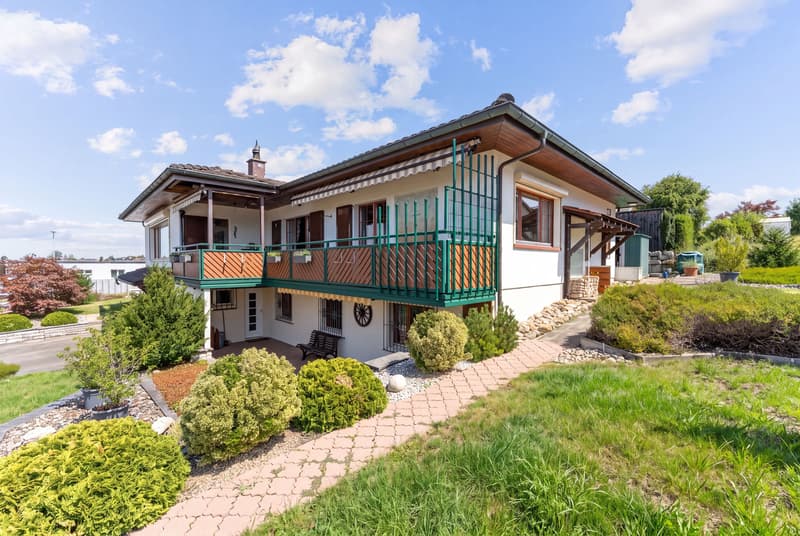 8.5-Zimmer-Einfamilienhaus mit Weitsicht in Obfelden kaufen (1)