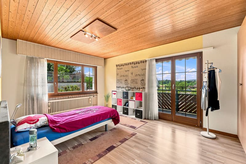 8.5-Zi.-Einfamilienhaus in Obfelden mit Aussicht & Einliegerwohnung potenzial (11)