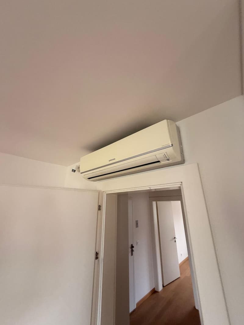 Büro mit Vorzimmer (27m2) an zentraler Lage in Zürich-Oerlikon (7)