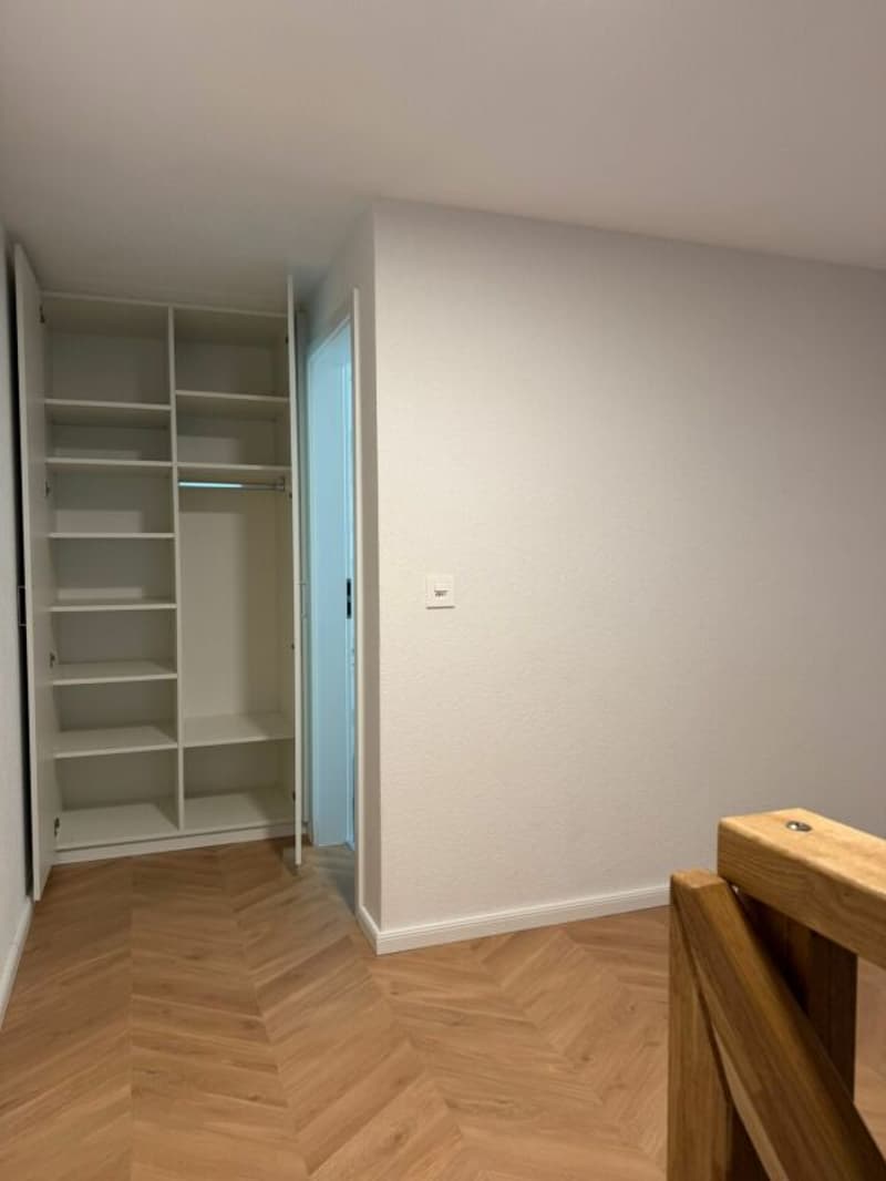 Bellissimo studio duplex nel pieno centro di Delémont (7)