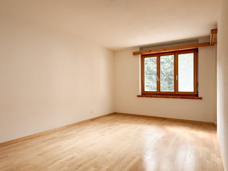 Appartement de 4,5 pièces situé au centre et utilisable de manière flexible à Domat/Ems (8)
