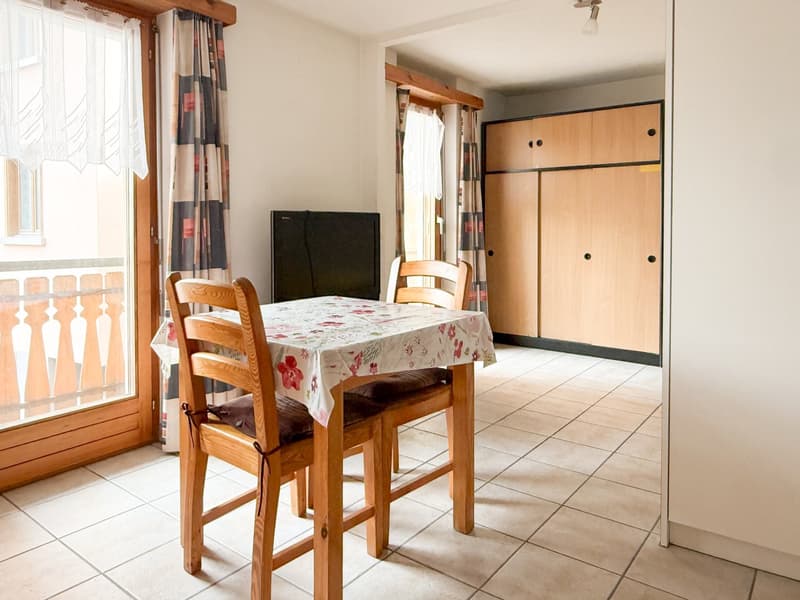 Appartement de 4,5 pièces situé au centre et utilisable de manière flexible à Domat/Ems (4)