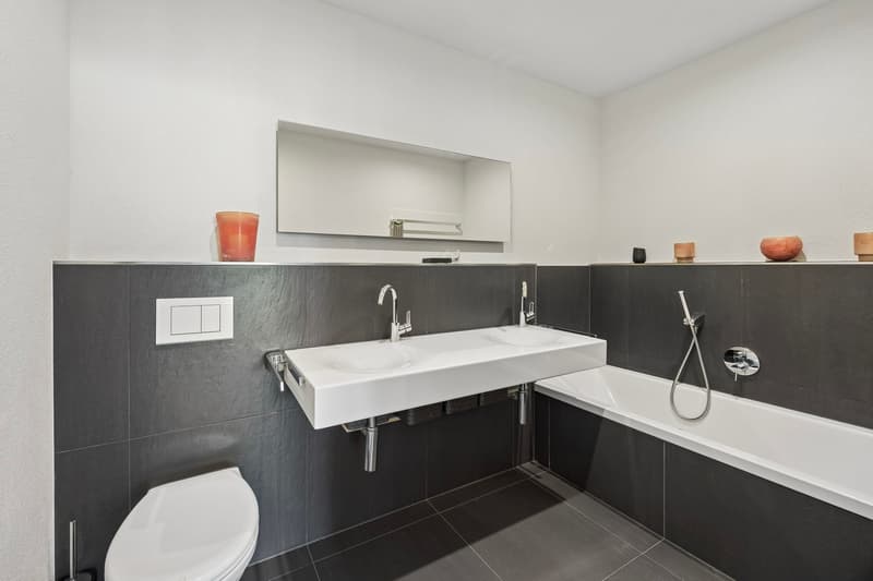 High-quality 3.5-room apartment with balcony in Rümlang for sale (11)