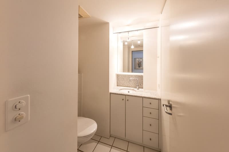 Spacious 3.5-room garden apartment in a quiet location in Jonen (12)