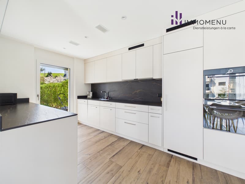 Appartement-maisonnette moderne de 4,5 pièces avec jardin sud et vue sur les montagnes (4)