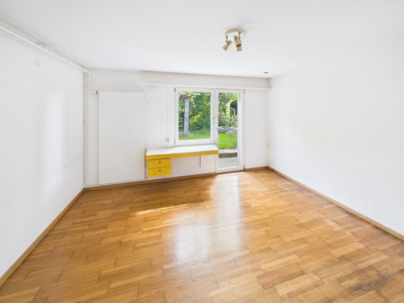 Freistehendes Einfamilienhaus mit Charme, Ruhe und attraktivem Entwicklungspotenzial (15)