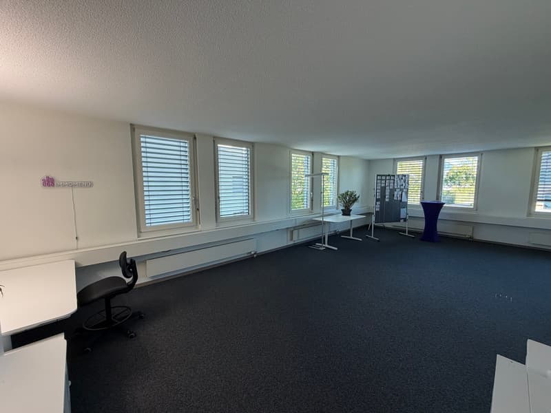 Arbeitsplatz in modernem Büro zu vermieten (4)