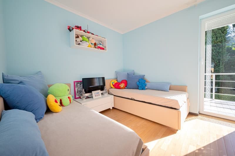 Grosszügige Duplex-Wohnung mit grossem Garten und maximaler Privatsphäre in Montagnola – Collina d’Oro (7)