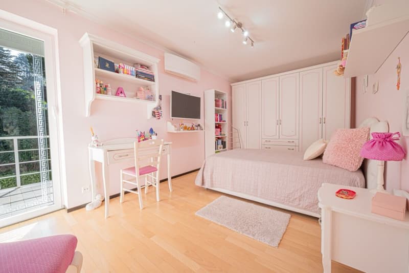 Grosszügige Duplex-Wohnung mit grossem Garten und maximaler Privatsphäre in Montagnola – Collina d’Oro (5)
