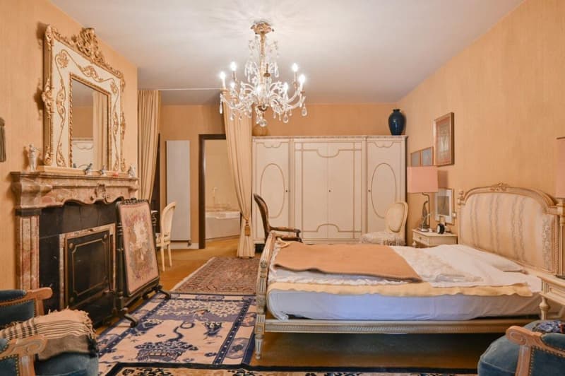 Maison de maître avec piscine dans un emplacement exclusif (14)