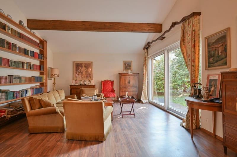 Maison de maître avec piscine dans un emplacement exclusif (7)