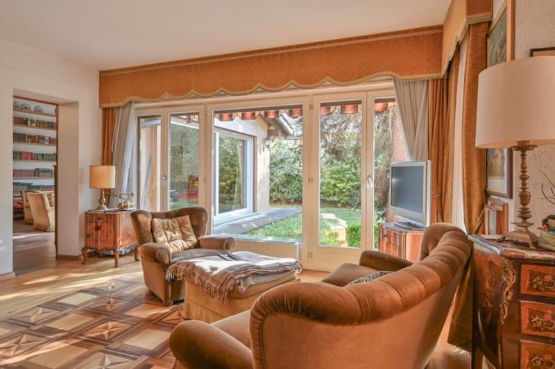 Maison de maître avec piscine dans un emplacement exclusif (5)