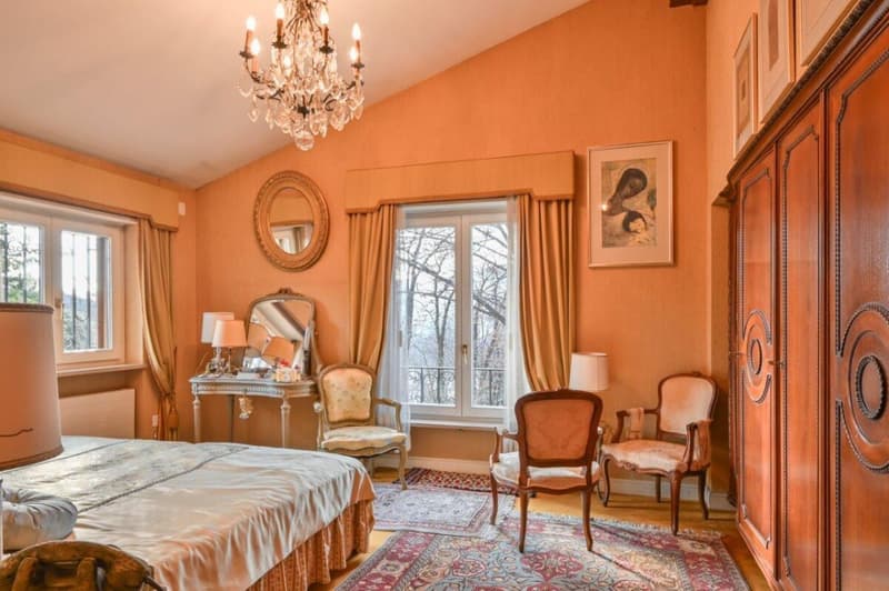 Maison de maître avec piscine dans un emplacement exclusif (12)