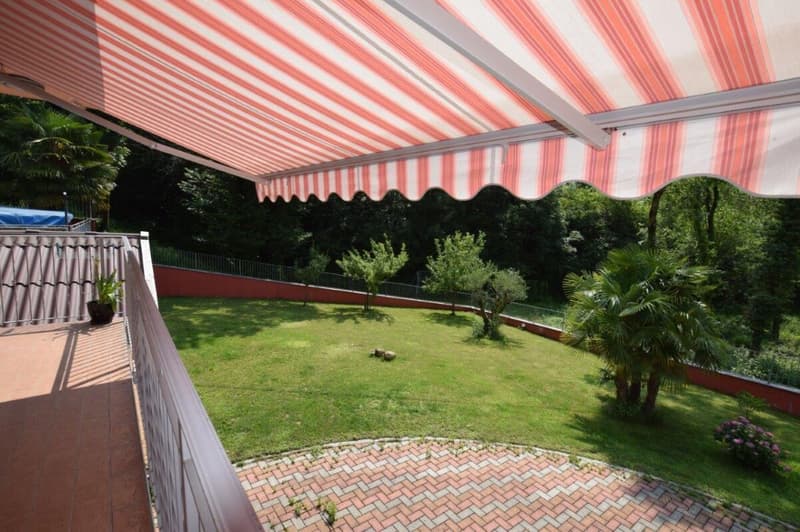 Casa con grande giardino e appartamento per ospiti (13)