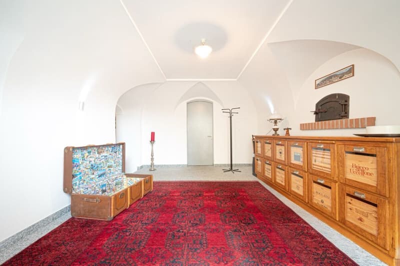 Residenza storica ristrutturata con charme unico (2)