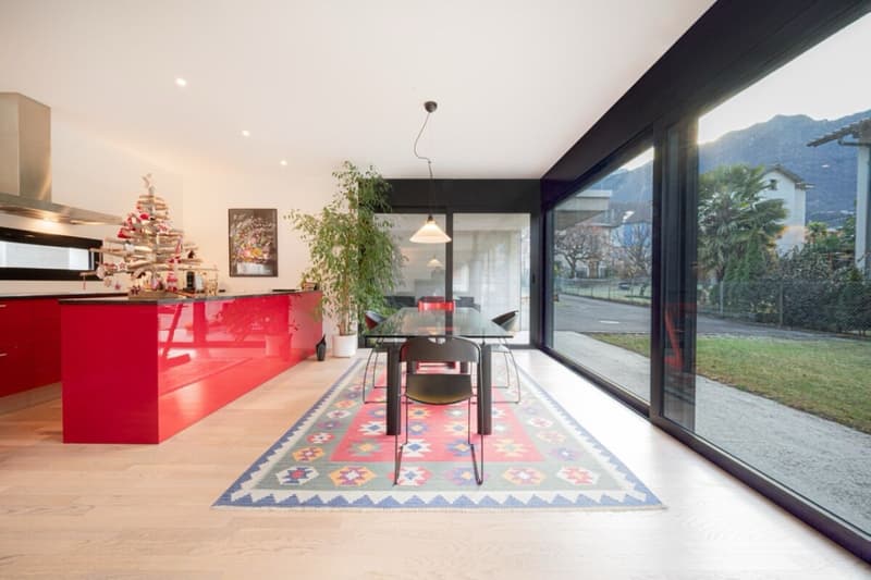 Villa moderne et lumineuse dans un quartier résidentiel calme (3)