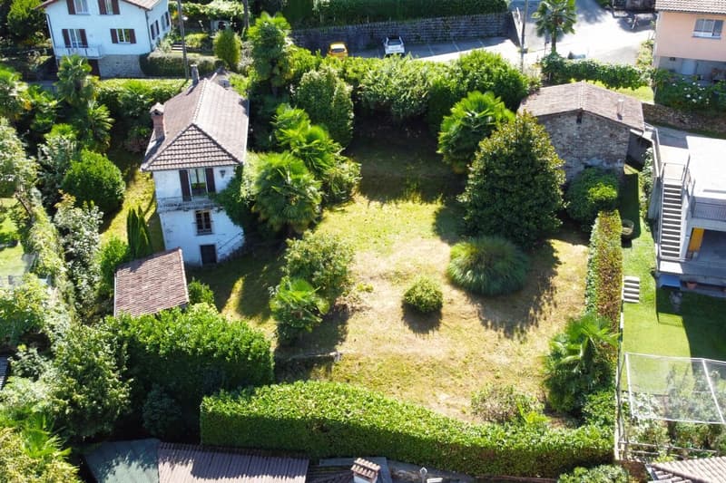 Maison tessinoise charmante avec grand terrain (2)