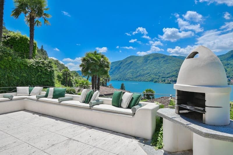 Splendida villa con fascino mediterraneo, piscina e fantastica vista lago (6)