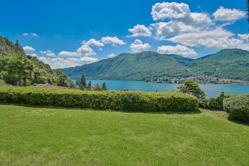 Splendida villa con fascino mediterraneo, piscina e fantastica vista lago (7)