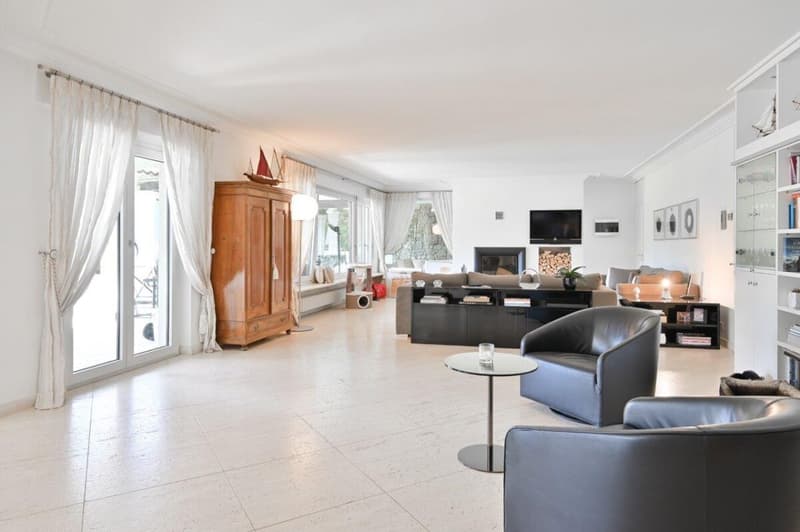 Splendida villa con fascino mediterraneo, piscina e fantastica vista lago (9)