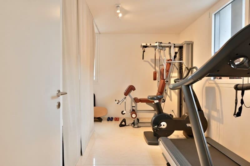 Ampio e lussuoso attico duplex con spettacolare vista lago (22)