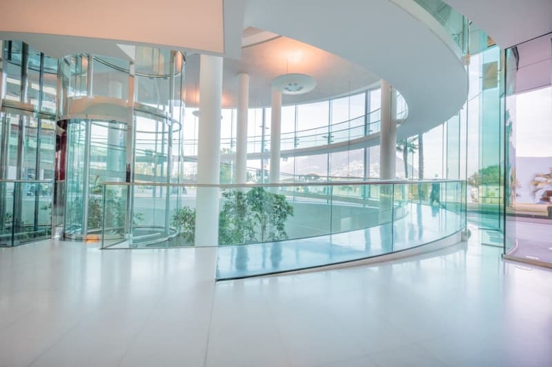 Prästigöses Büro mit Seeblick im Palazzo Mantegazza (13)