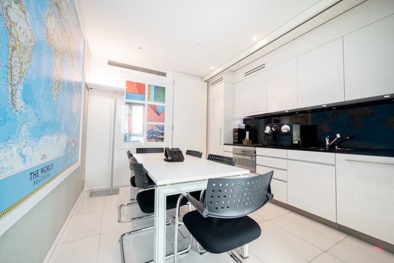 Prästigöses Büro mit Seeblick im Palazzo Mantegazza (3)