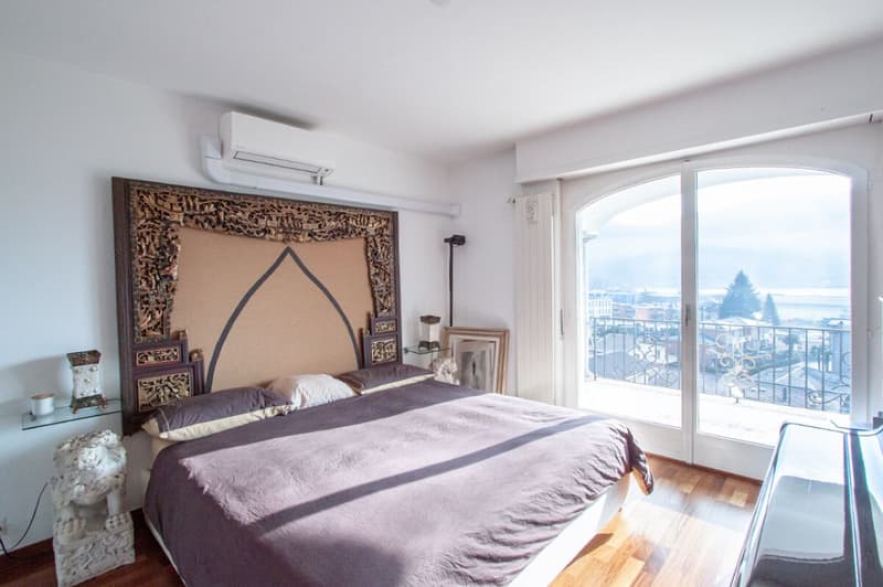Splendida villa suddivisa in tre appartamenti indipendenti (4)