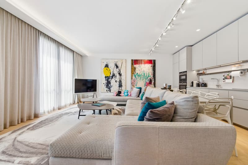 Contemporary elegance just steps away from Parco Ciani and the lakeside (1)