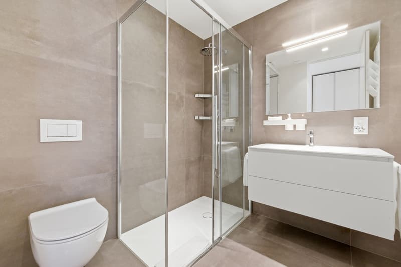 Contemporary elegance just steps away from Parco Ciani and the lakeside (11)