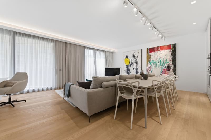 Contemporary elegance just steps away from Parco Ciani and the lakeside (9)