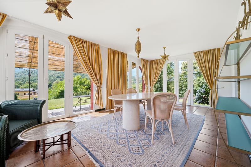 Bella e spaziosa con grande giardino privato (5)