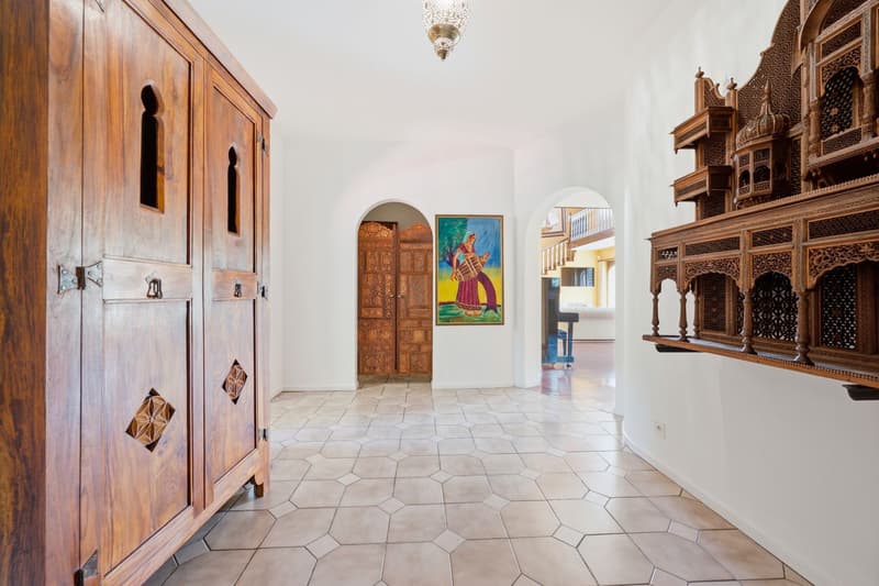 Bella e spaziosa con grande giardino privato (9)