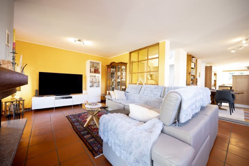 Exklusive Villa mit grossem Garten (8)
