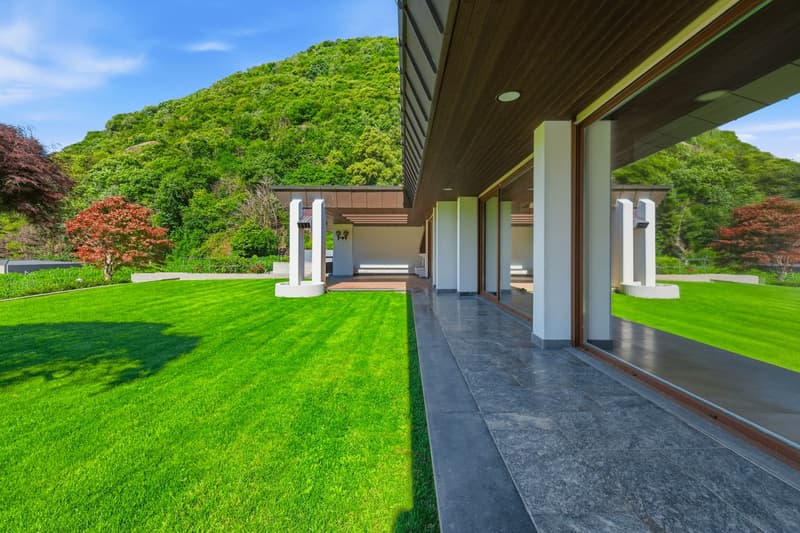 Exklusive Villa mit Pool an privilegierter Lage (2)