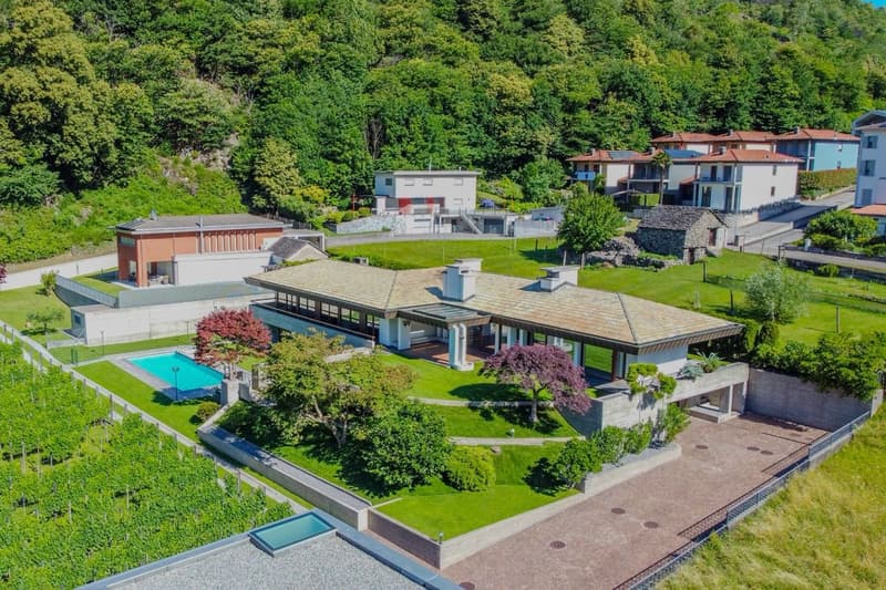 Villa exclusive avec piscine dans un emplacement privilégié (1)
