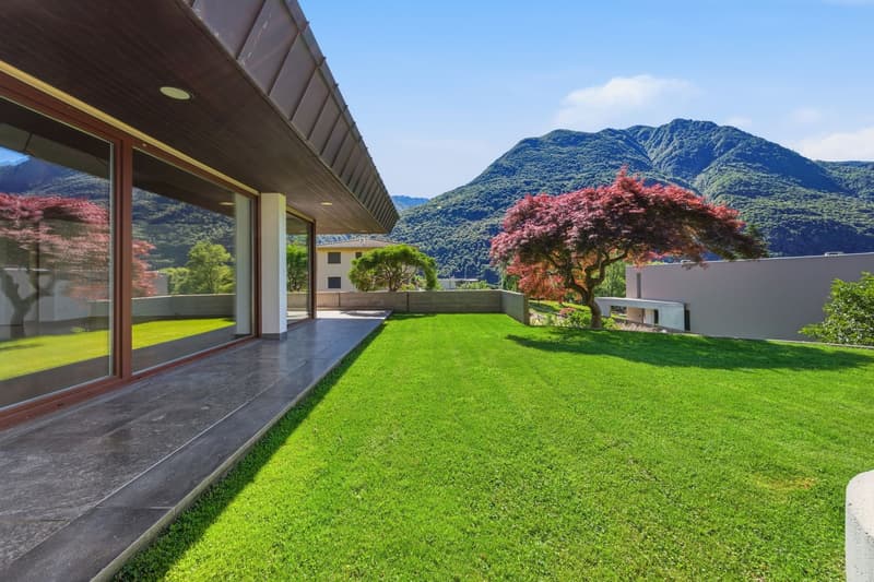 Exklusive Villa mit Pool an privilegierter Lage (3)