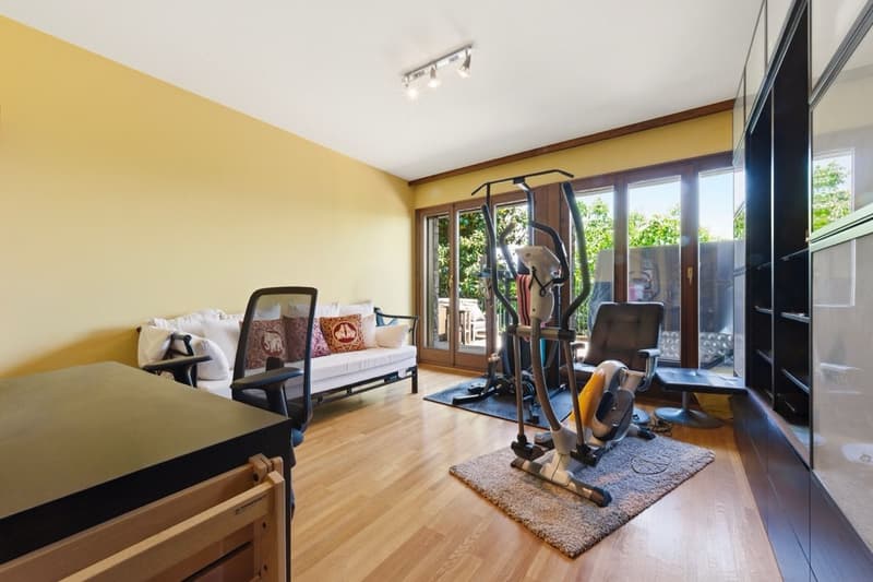 Eleganza e panorama: villa con vista lago e privacy (13)