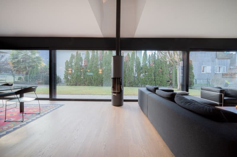 Moderne und helle Villa in ruhiger Wohnlage (5)