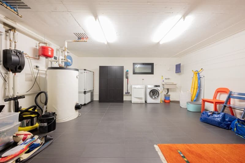 Moderne und helle Villa in ruhiger Wohnlage (12)