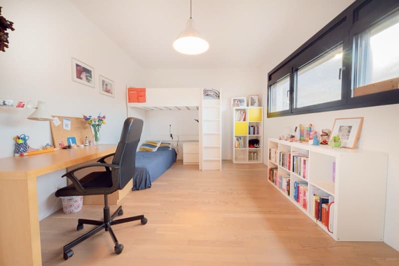 Moderne und helle Villa in ruhiger Wohnlage (9)