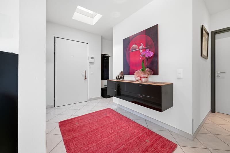 Wohnung mit 5,5 Zimmern und grünem Blick (3)