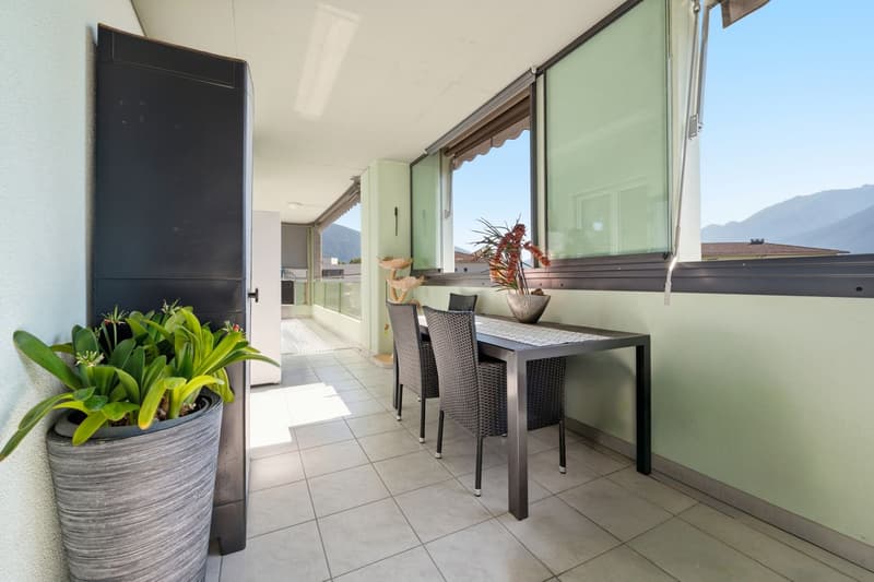 Wohnung mit 5,5 Zimmern und grünem Blick (2)
