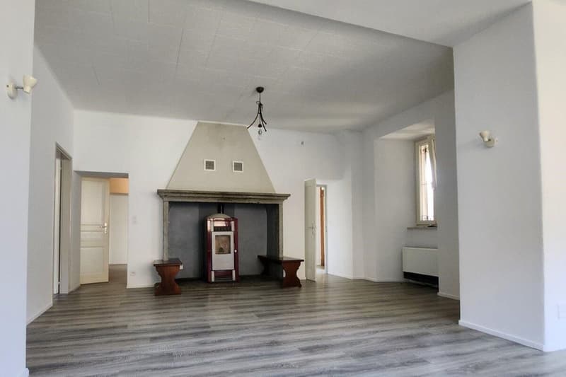 Maison historique multifamiliale avec rustico au cœur d'Avegno (6)